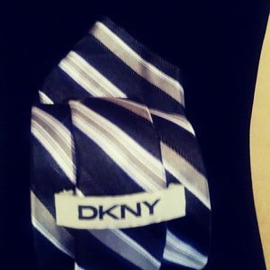 DKNY MENS SILK TIE